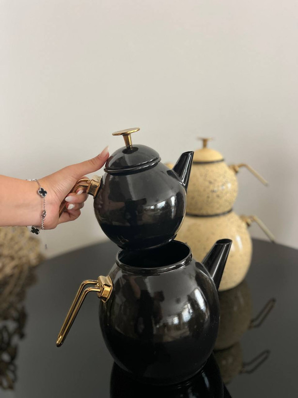 قوری و کتری لعابی